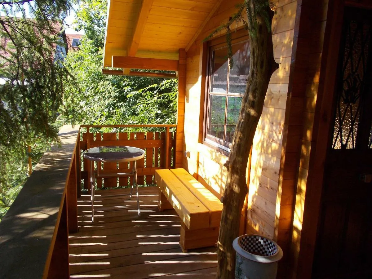 Baumhaus Wolfshoehle Fischach Almanya